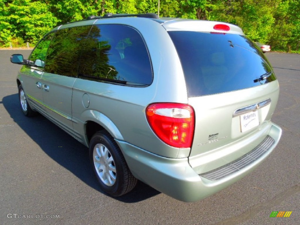 2003 Town & Country LXi - Satin Jade Pearl / Taupe photo #5