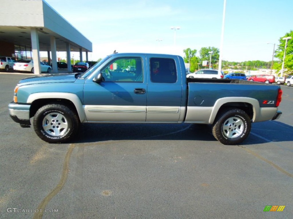 2006 Silverado 1500 LT Extended Cab 4x4 - Blue Granite Metallic / Tan photo #4