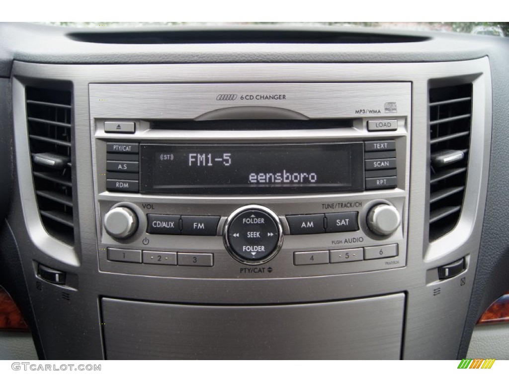 2010 Subaru Outback 2.5i Limited Wagon Audio System Photo #64029757