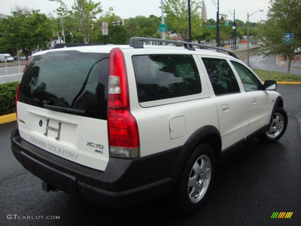 2003 XC70 AWD - White / Taupe photo #11