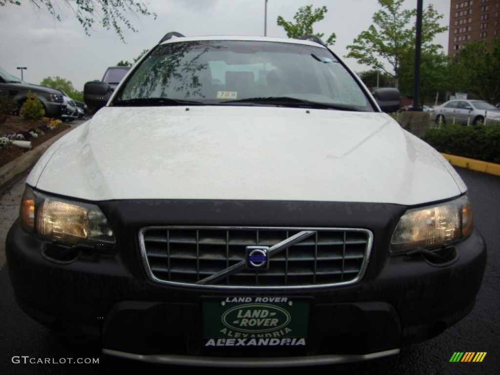 2003 XC70 AWD - White / Taupe photo #15