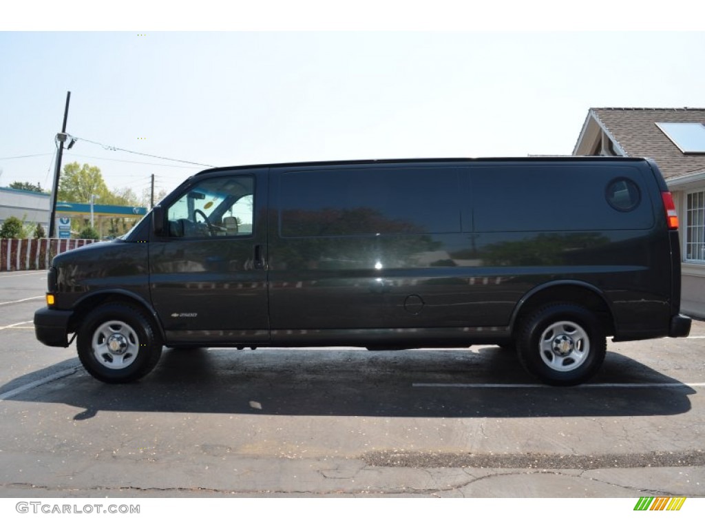 2004 Express 1500 Cargo Van - Dark Gray Metallic / Medium Dark Pewter photo #12