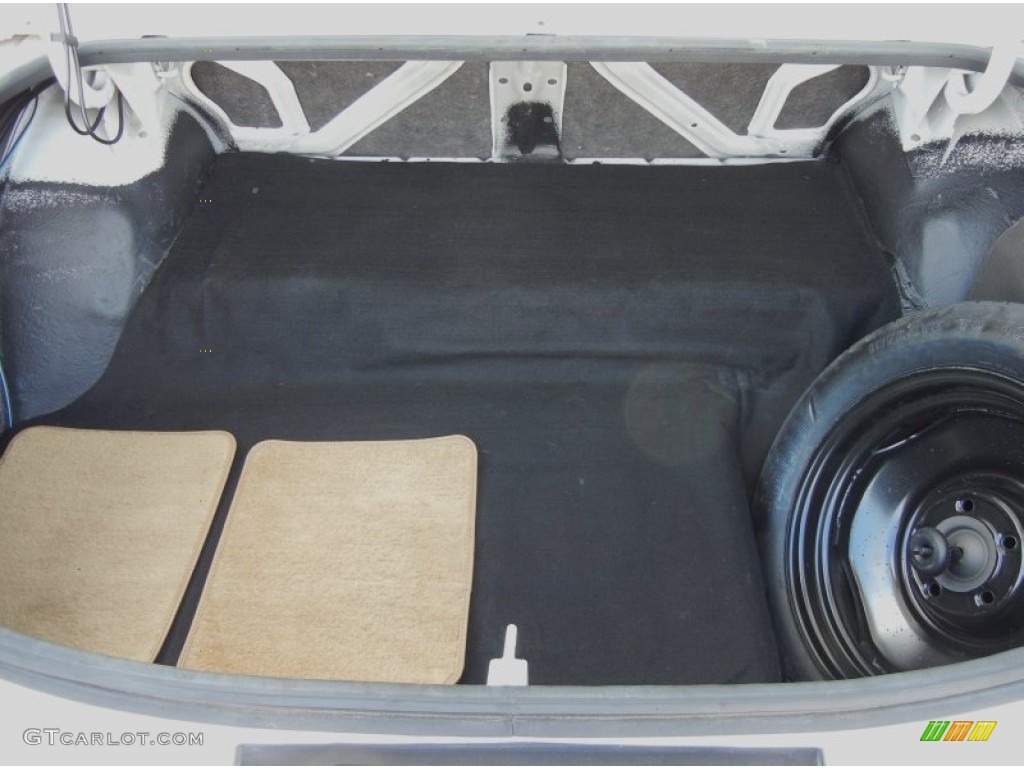 1988 Chevrolet Monte Carlo SS Trunk Photo #64052992