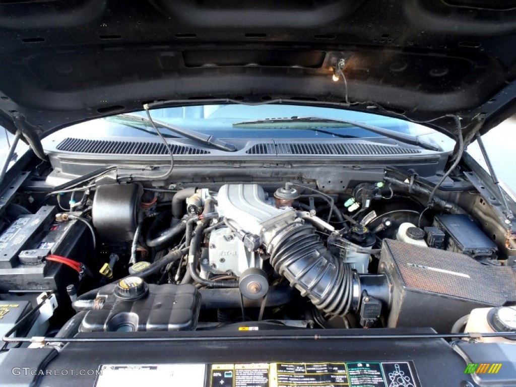 2001 Ford F150 SVT Lightning 5.4 Liter SVT Supercharged SOHC 16-Valve V8 Engine Photo #64055511