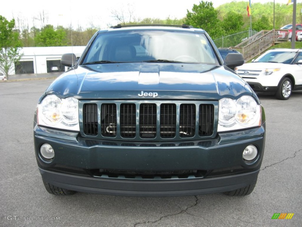 2005 Grand Cherokee Laredo 4x4 - Deep Beryl Green Pearl / Medium Slate Gray photo #8