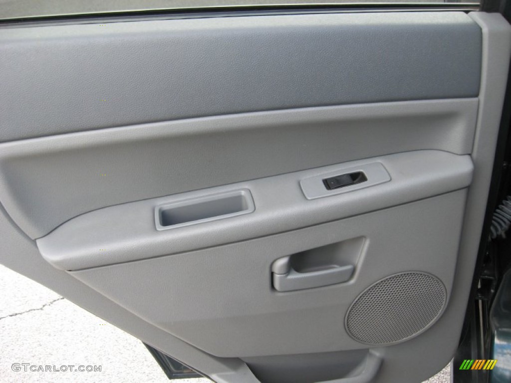 2005 Grand Cherokee Laredo 4x4 - Deep Beryl Green Pearl / Medium Slate Gray photo #21