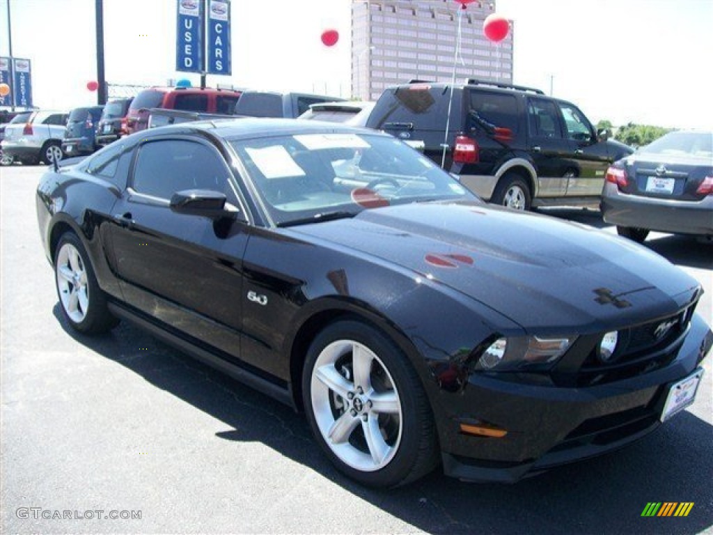 Ebony Black Ford Mustang