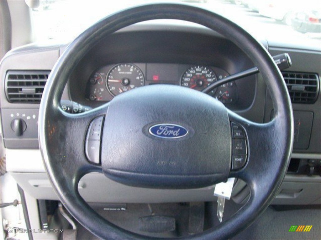 2006 Ford F250 Super Duty XLT Crew Cab Medium Flint Steering Wheel Photo #64061070