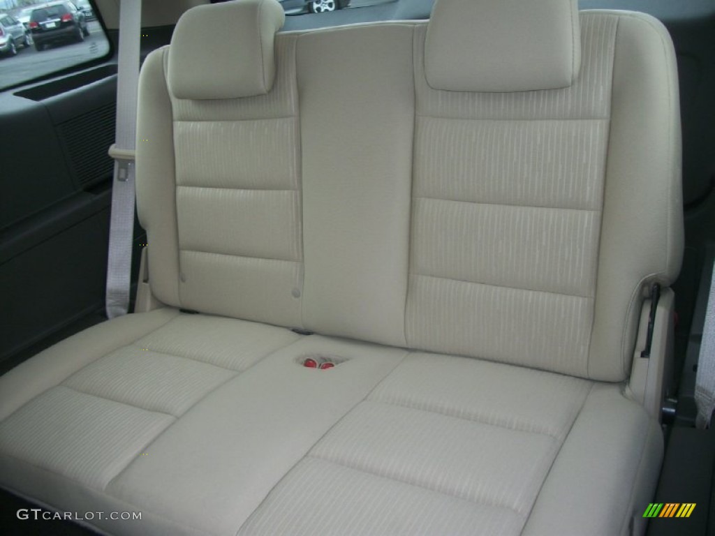 2008 Ford Taurus X SEL Rear Seat Photos