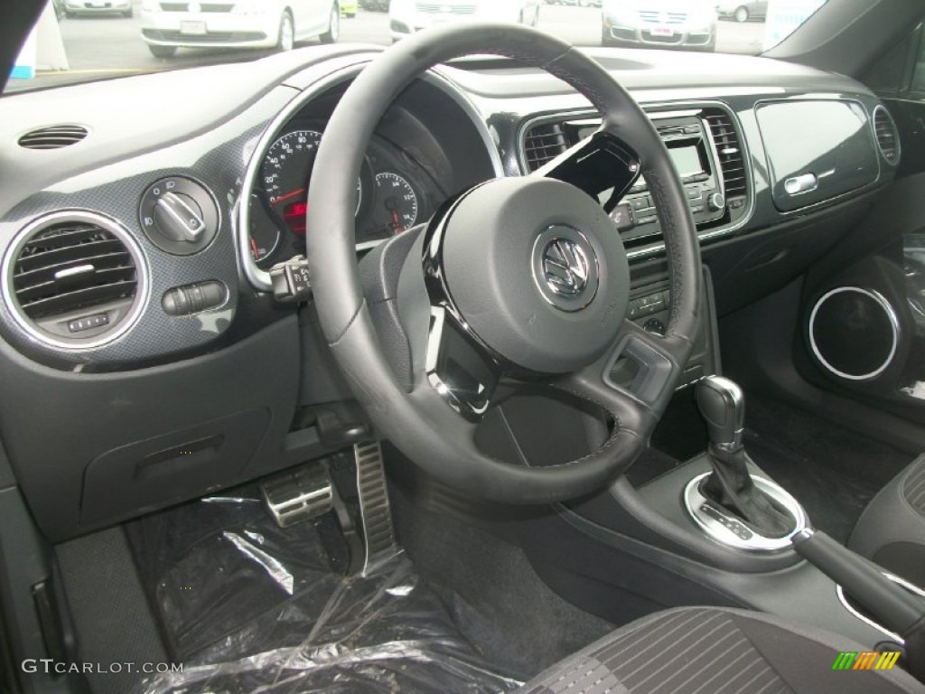 Titan Black Interior 2012 Volkswagen Beetle Turbo Photo #64062833
