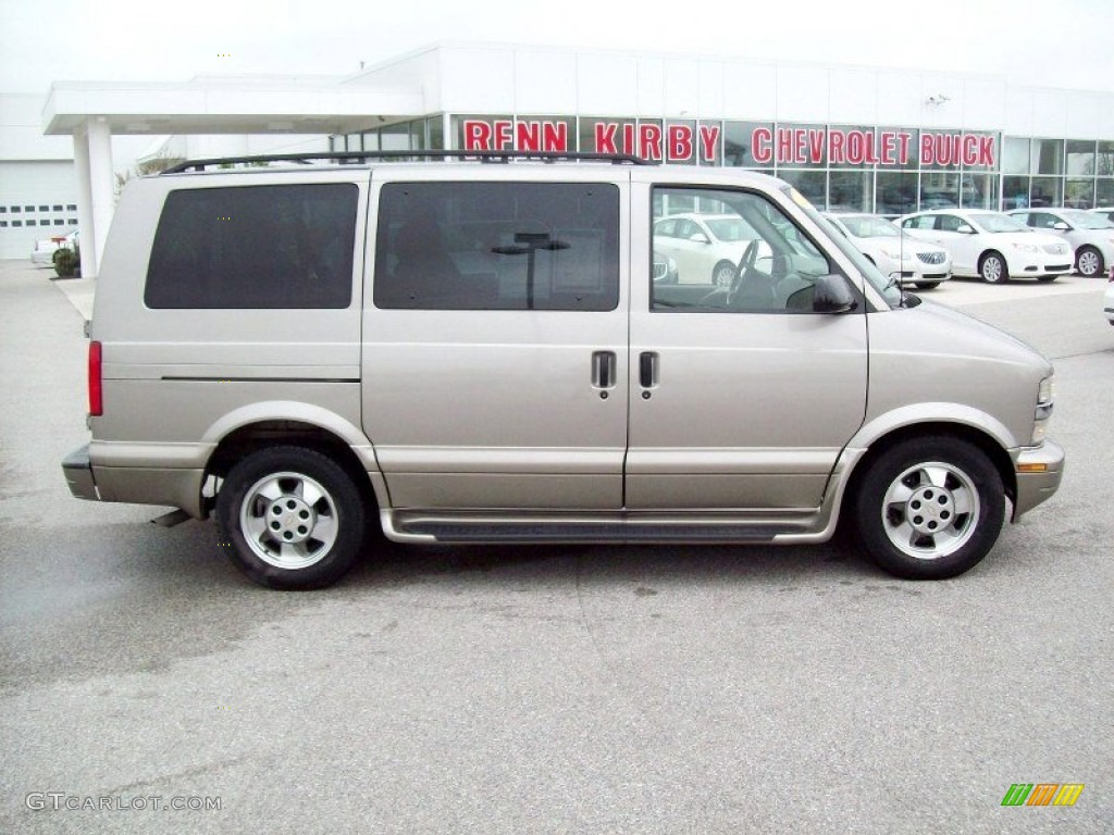 2003 Astro LT AWD - Light Pewter Metallic / Medium Gray photo #3