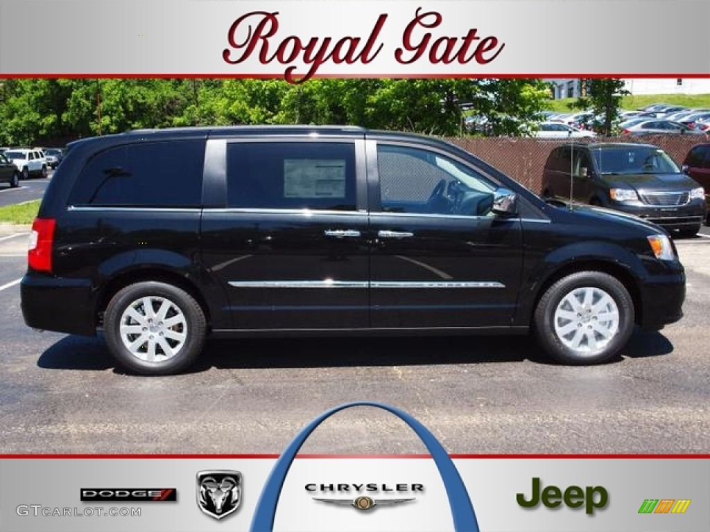 2012 Town & Country Touring - L - Brilliant Black Crystal Pearl / Black/Light Graystone photo #1