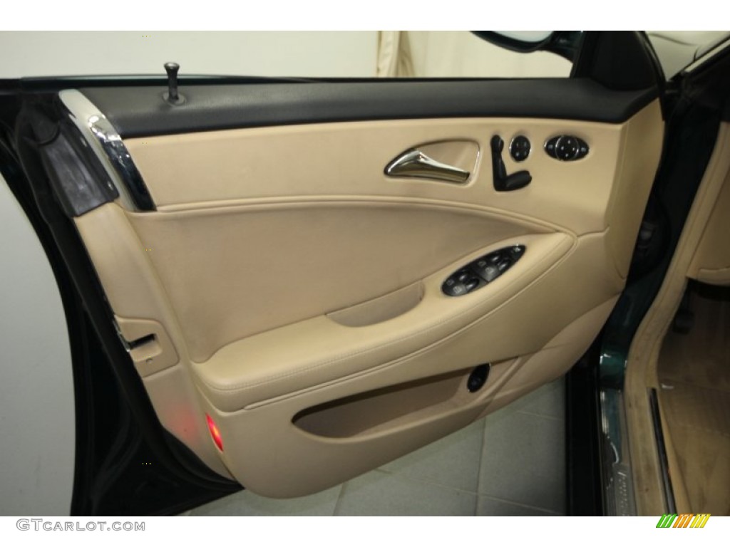 2006 Mercedes-Benz CLS 500 Cashmere Beige Door Panel Photo #64068001