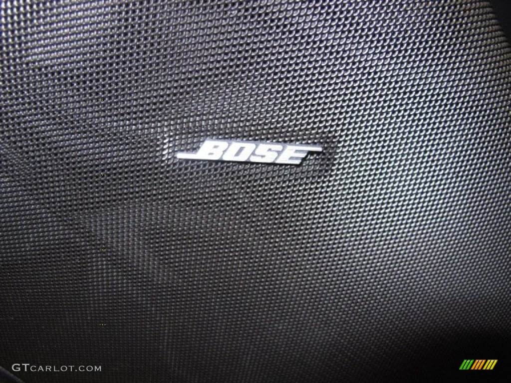 2001 Chevrolet Corvette Z06 Audio System Photo #64068137
