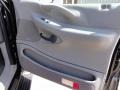 Black Clearcoat - Expedition XLT 4x4 Photo No. 24