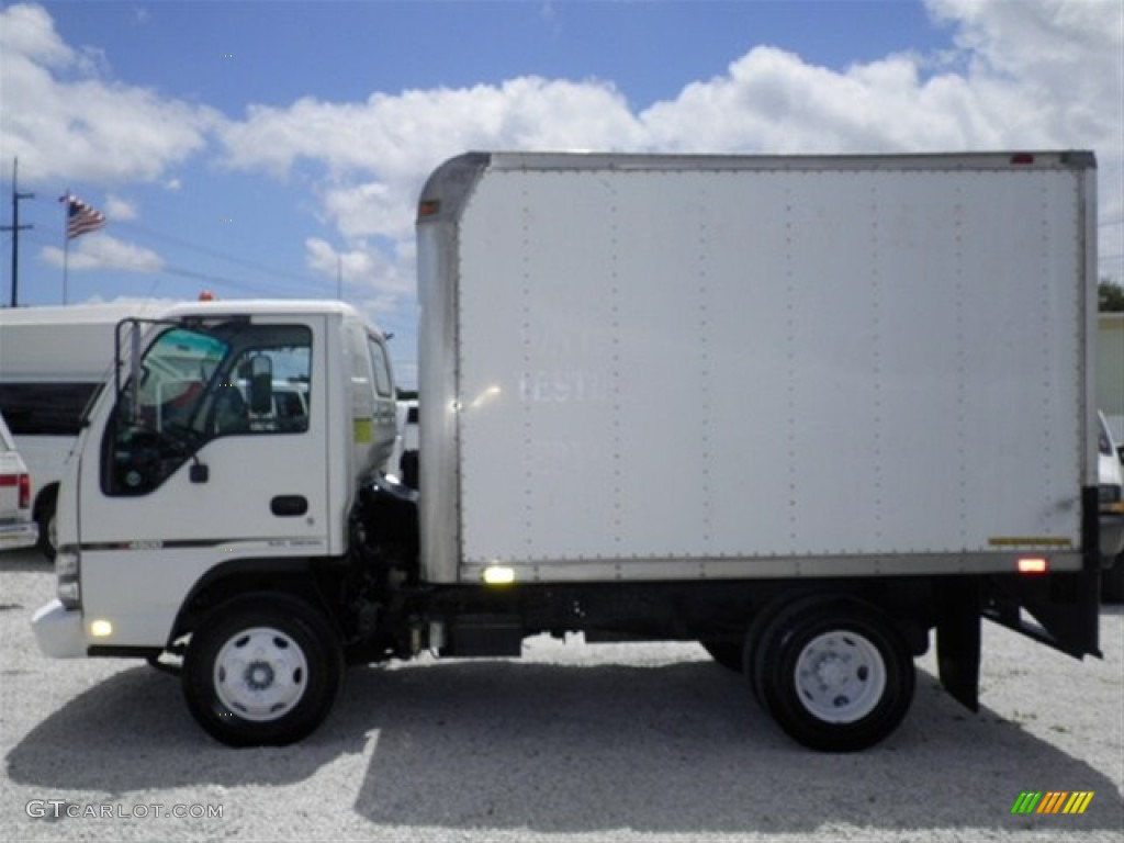 2006 W Series Truck W4500 Commercial Moving Truck - White / Gray photo #6