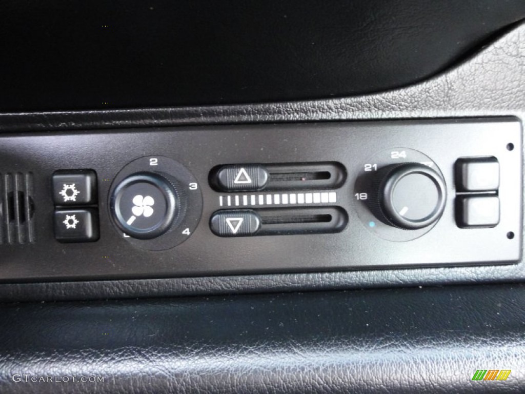 1998 Porsche 911 Carrera Cabriolet Controls Photo #64074173