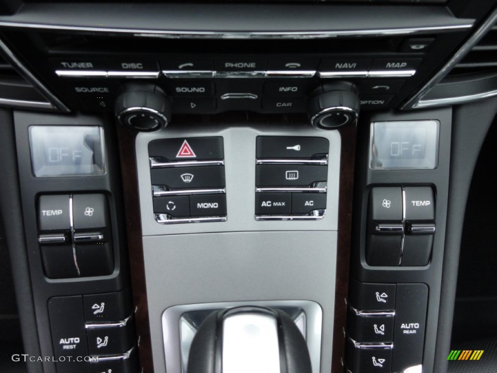 2011 Porsche Panamera Turbo Controls Photo #64075376