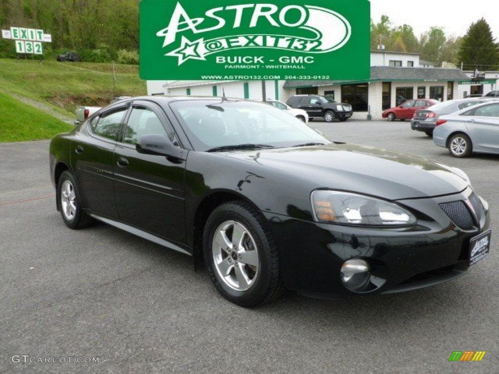 2005 Grand Prix GT Sedan - Black / Dark Pewter photo #1