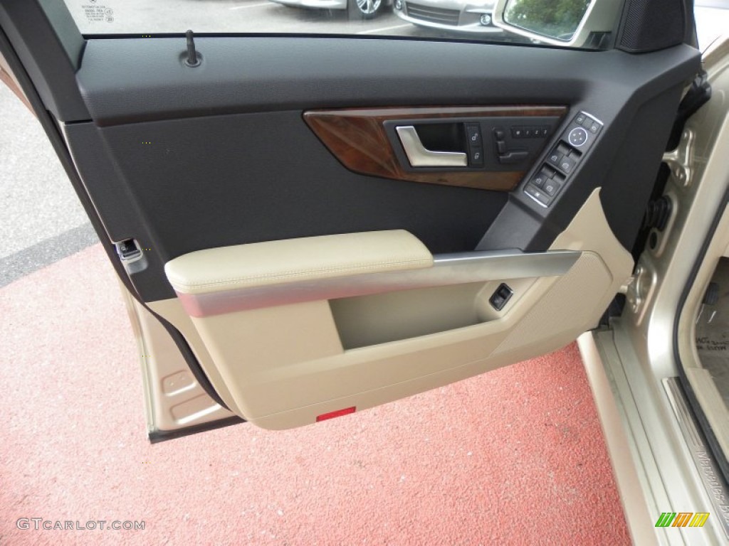 2012 Mercedes-Benz GLK 350 Almond/Black Door Panel Photo #64076490