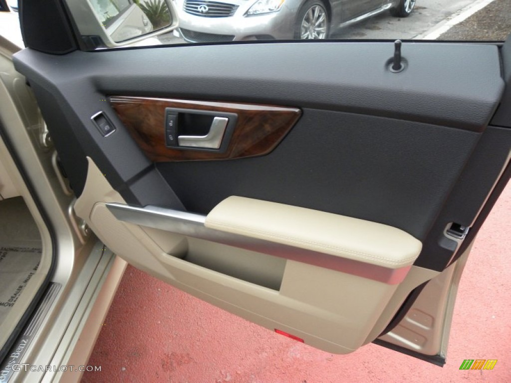 2012 Mercedes-Benz GLK 350 Almond/Black Door Panel Photo #64076525