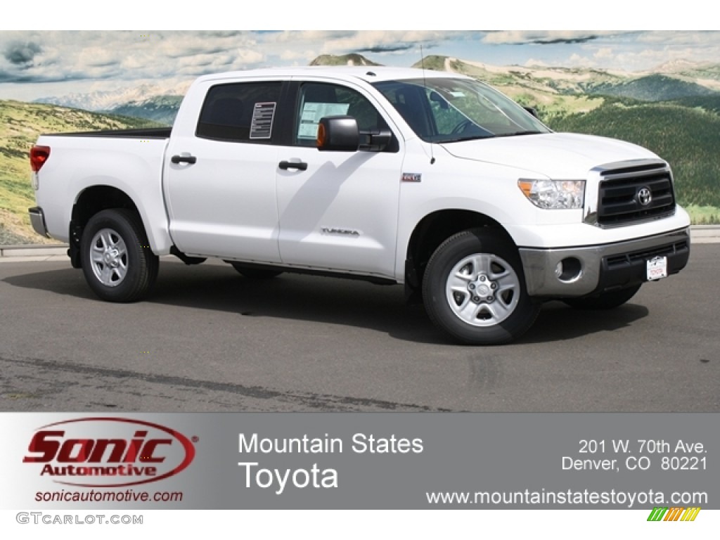 2012 Tundra CrewMax 4x4 - Super White / Graphite photo #1