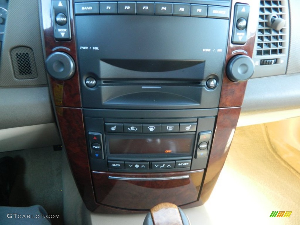 2006 CTS Sedan - Blackberry / Cashmere photo #16