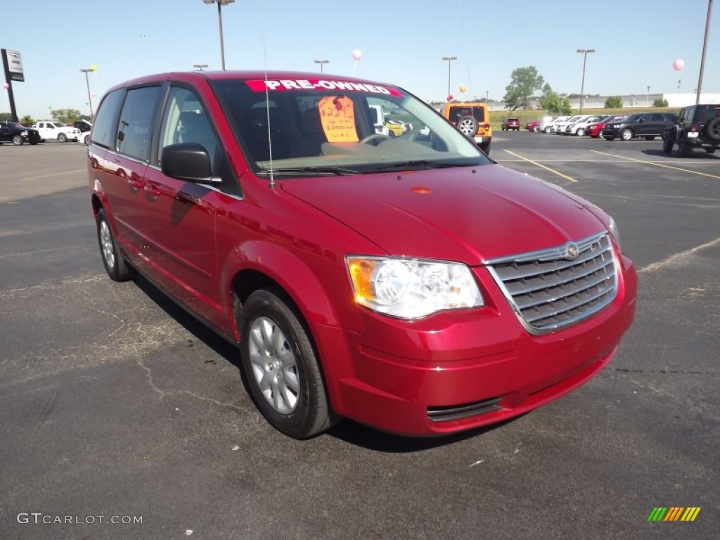 2010 Town & Country LX - Inferno Red Crystal Pearl / Dark Slate Gray/Light Shale photo #3