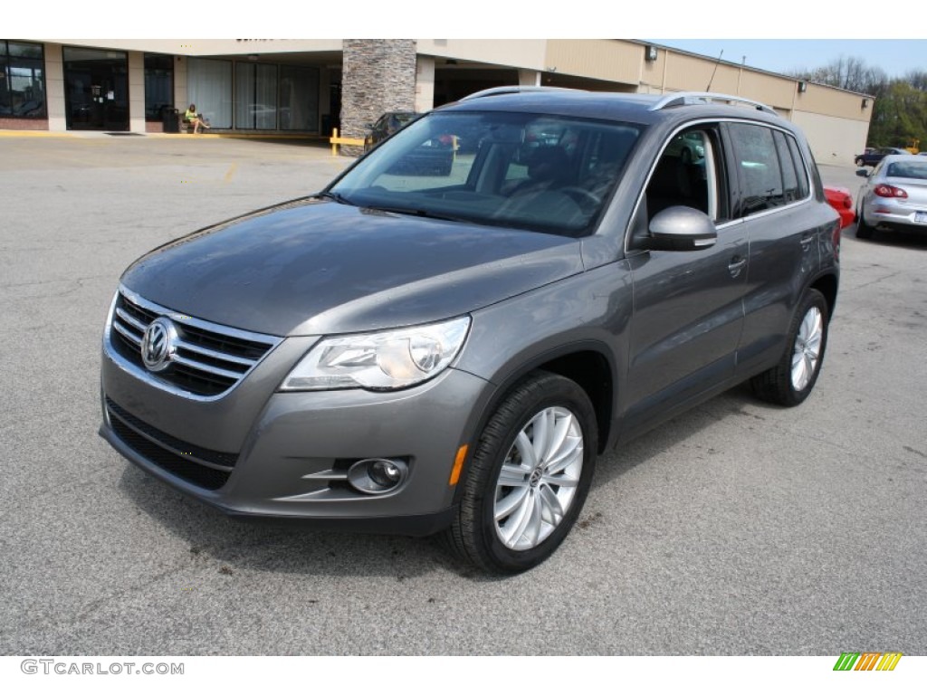 2010 Tiguan Wolfsburg Edition - Alpine Grey Metallic / Charcoal photo #3