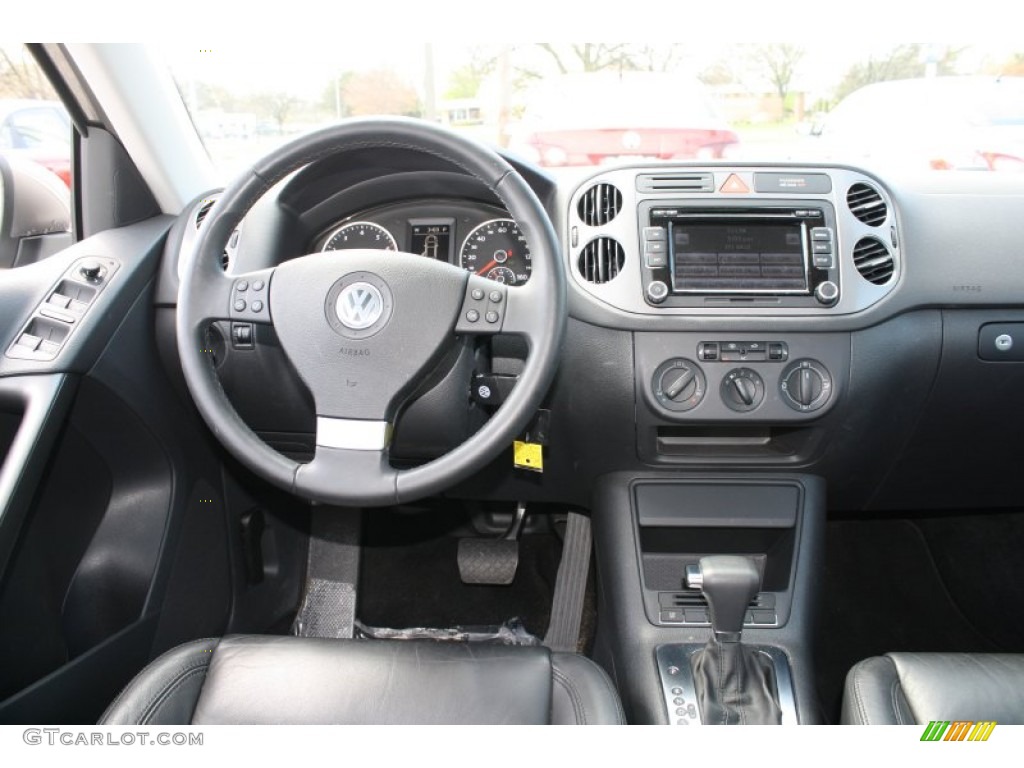 2010 Tiguan Wolfsburg Edition - Alpine Grey Metallic / Charcoal photo #8