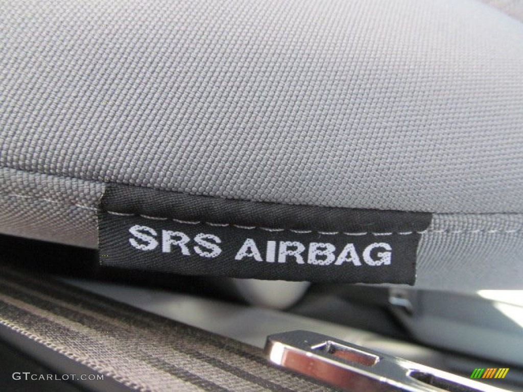 2012 Accent GLS 4 Door - Ironman Silver / Gray photo #13