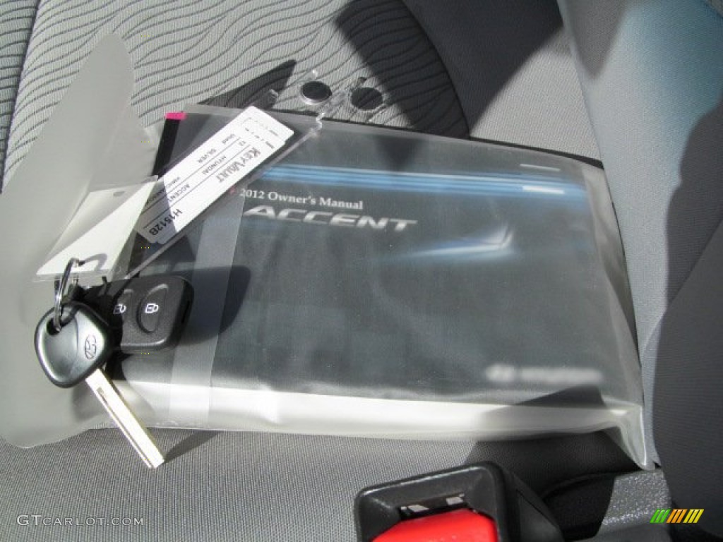 2012 Accent GLS 4 Door - Ironman Silver / Gray photo #23