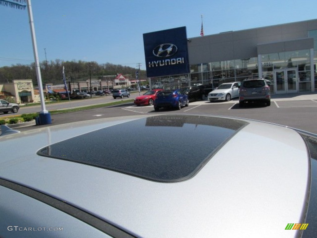 2012 Elantra Limited - Silver / Gray photo #3