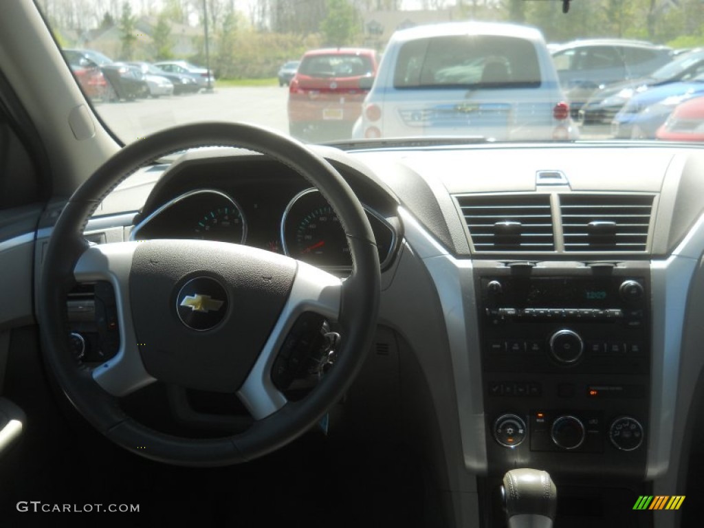 2011 Traverse LT AWD - Cyber Gray Metallic / Dark Gray/Light Gray photo #4