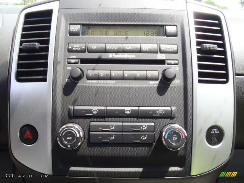 2012 Nissan Xterra Pro-4X 4x4 Controls Photo #64088336