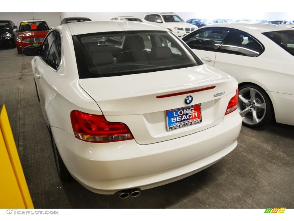 2012 1 Series 128i Coupe - Alpine White / Black photo #5