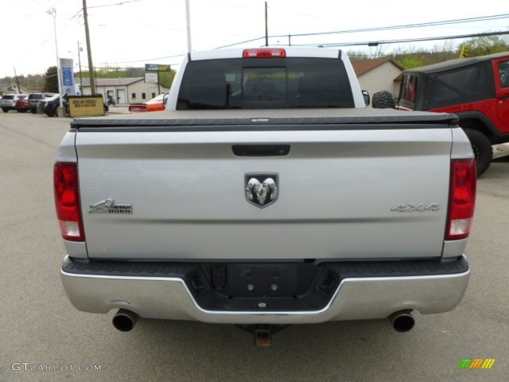 2011 Ram 1500 Big Horn Quad Cab 4x4 - Bright Silver Metallic / Dark Slate Gray/Medium Graystone photo #4