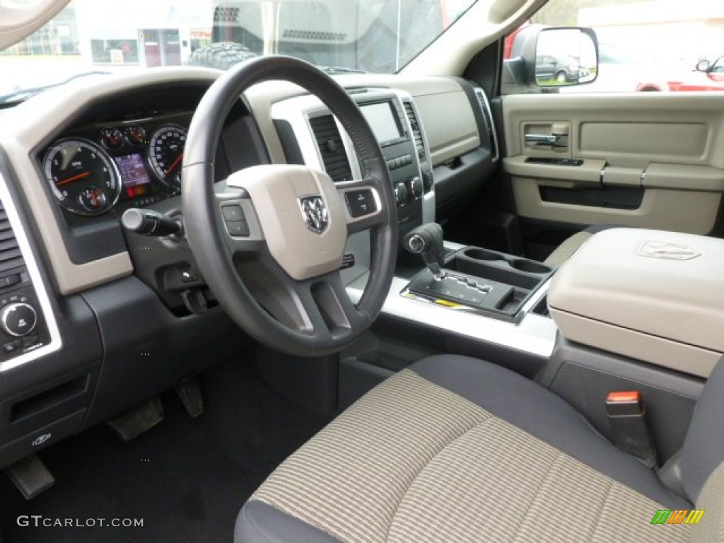 2011 Ram 1500 Big Horn Quad Cab 4x4 - Bright Silver Metallic / Dark Slate Gray/Medium Graystone photo #11