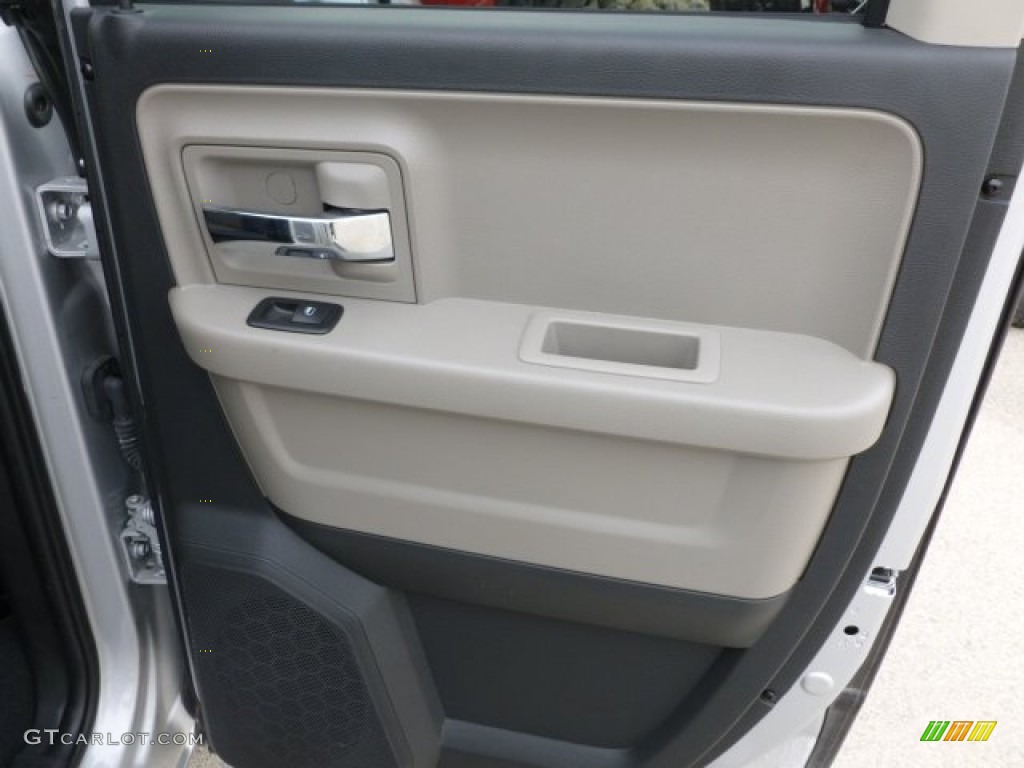 2011 Ram 1500 Big Horn Quad Cab 4x4 - Bright Silver Metallic / Dark Slate Gray/Medium Graystone photo #19