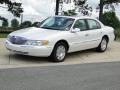 1999 Vibrant White Lincoln Continental   photo #10