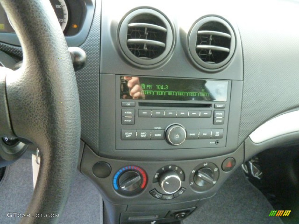 2010 Aveo LT Sedan - Black Granite / Charcoal photo #18