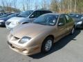 Topaz Gold Metallic - Sunfire SE Sedan Photo No. 4