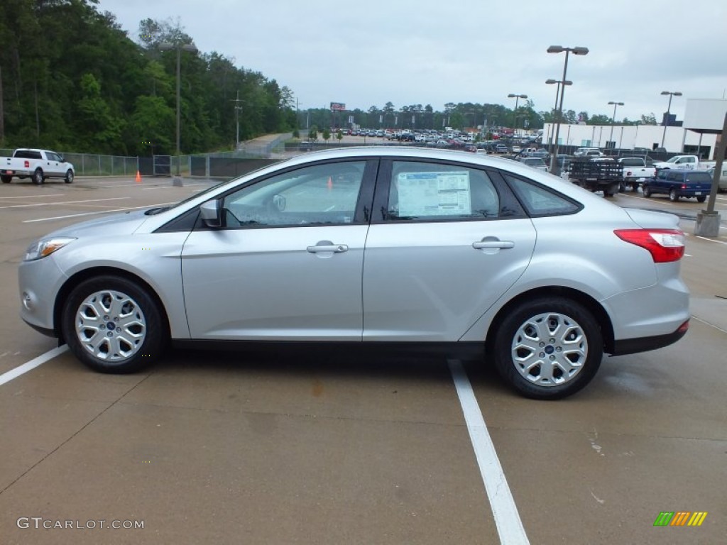 2012 Focus SE Sedan - Ingot Silver Metallic / Charcoal Black photo #8