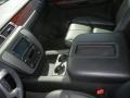 Onyx Black - Yukon XL SLT Photo No. 27