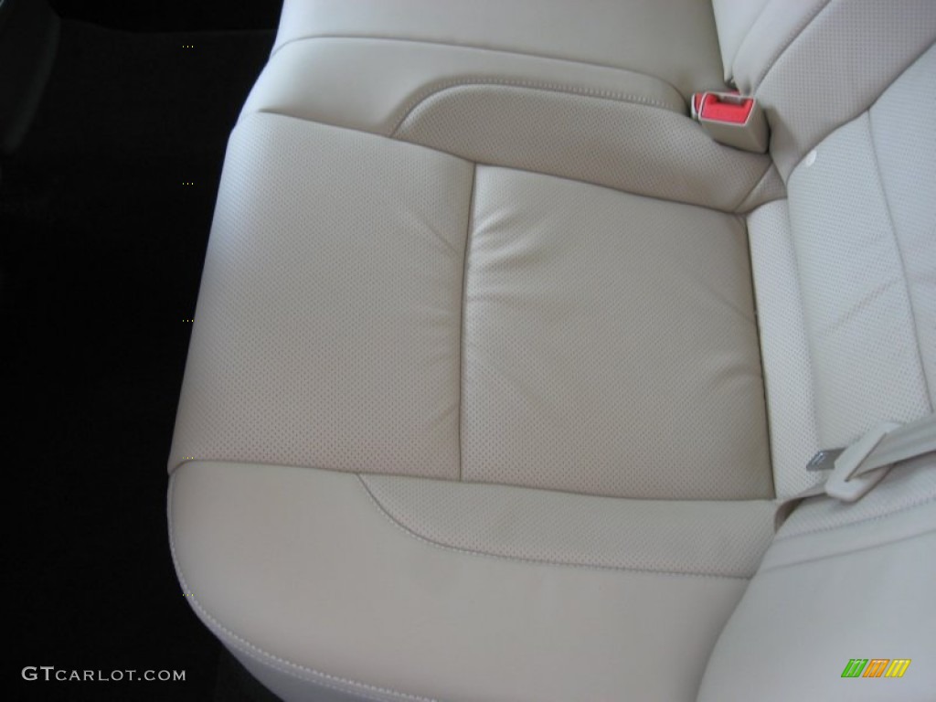 2012 Genesis 3.8 Sedan - White Satin Pearl / Cashmere photo #18