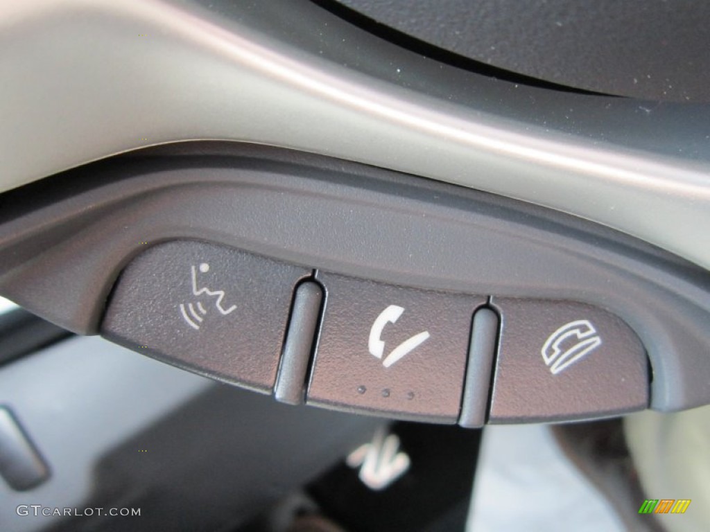 2012 Mitsubishi Lancer Evolution GSR Controls Photo #64112020
