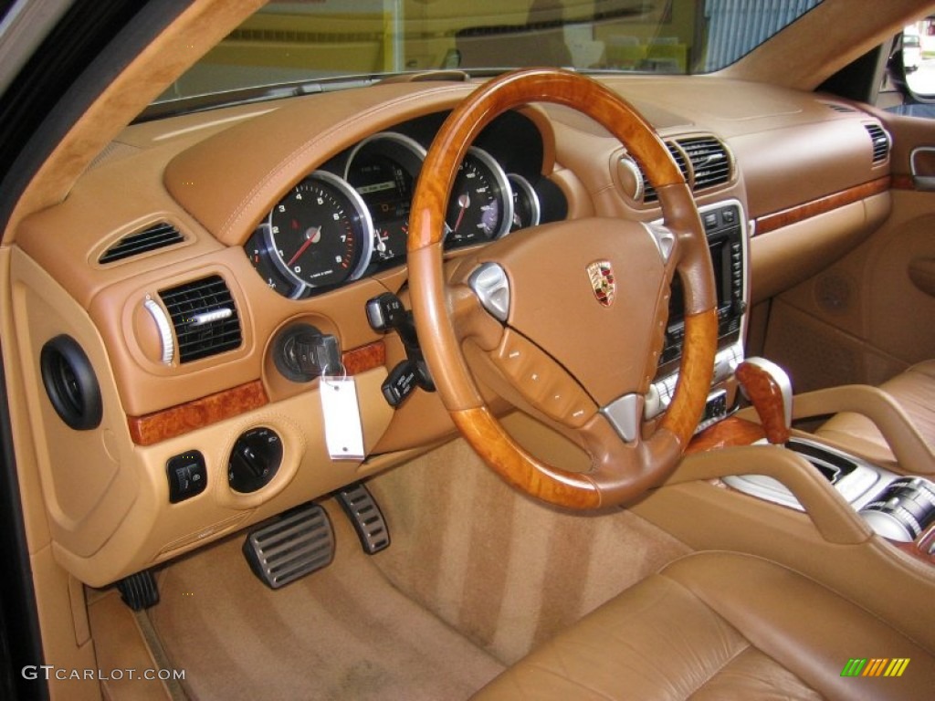 2006 Porsche Cayenne Turbo S Havanna/Sand Beige Steering Wheel Photo #64112520