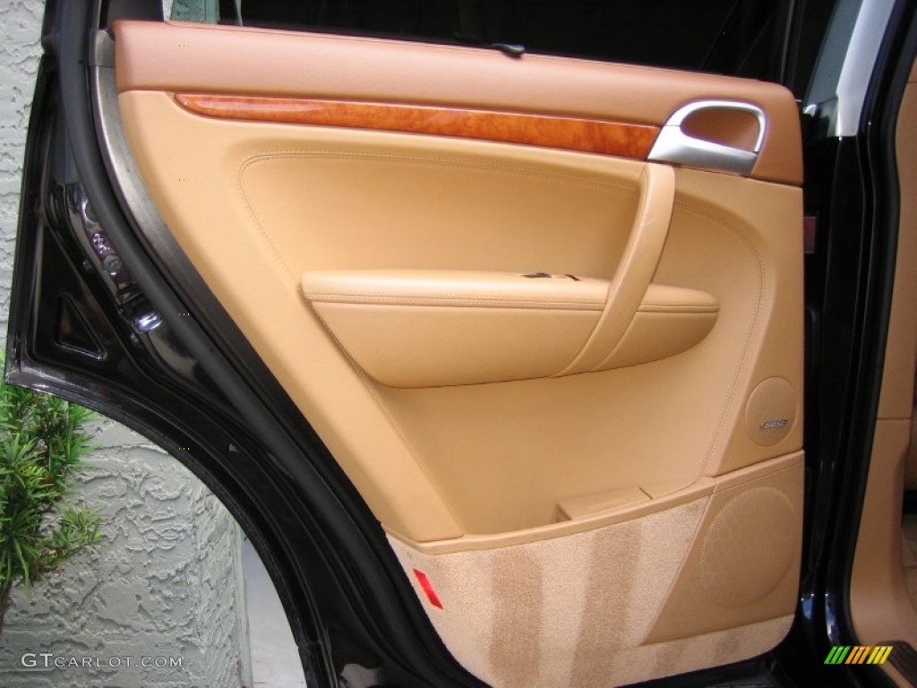 2006 Porsche Cayenne Turbo S Havanna/Sand Beige Door Panel Photo #64112649