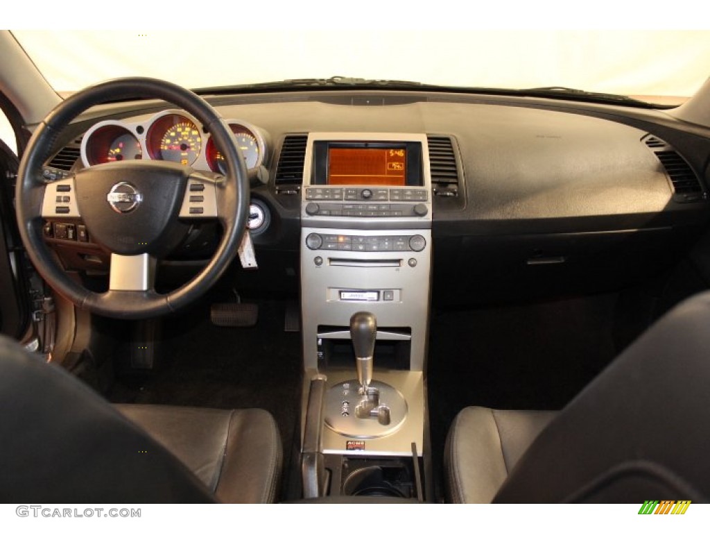 2004 Maxima 3.5 SE - Spirited Bronze / Black photo #11