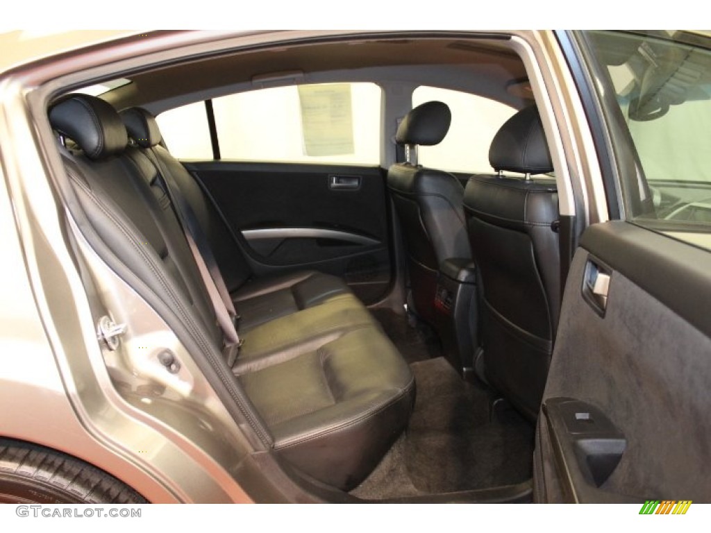 2004 Maxima 3.5 SE - Spirited Bronze / Black photo #18